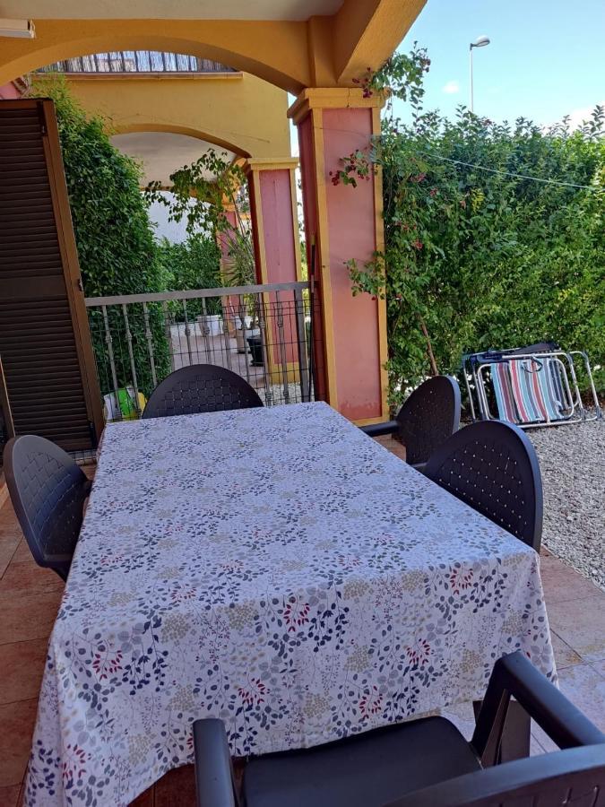 Apartamento Completo Con Piscina Comunitaria Y Patio Exterior Ayamonte Exterior photo